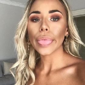 Zoek jij iemand die gewoon lekker harde porno geeft?